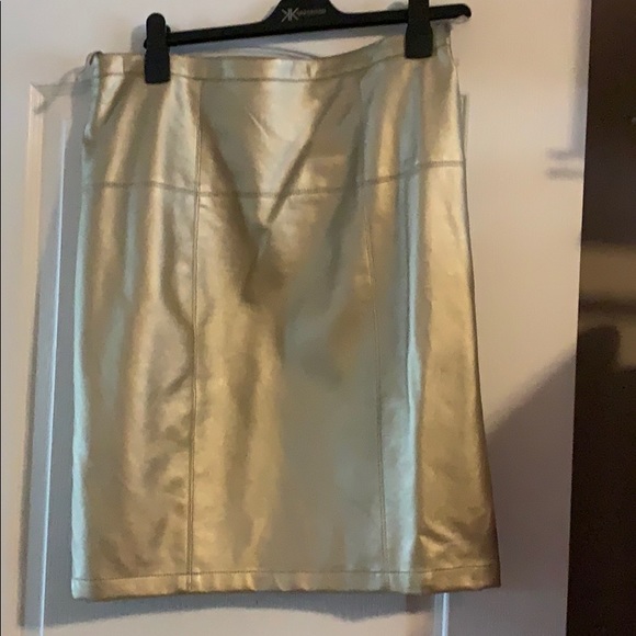 Bagatelle Gold faux leather skirt - Picture 4 of 4